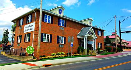 Lodging on the Square