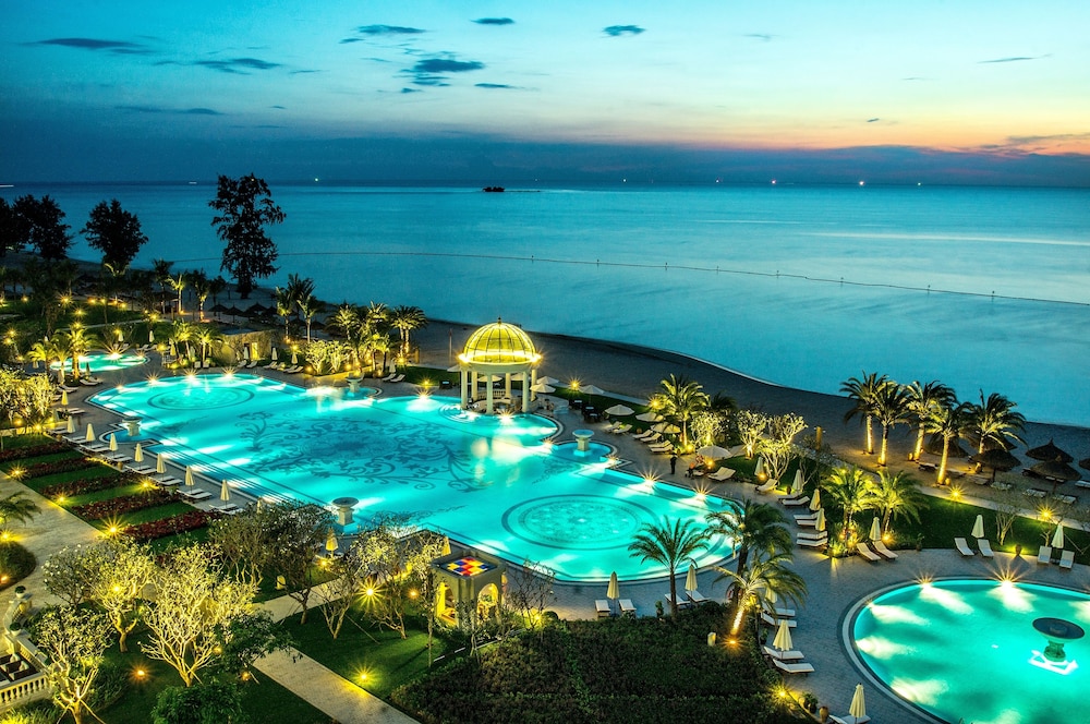 Sheraton Phu Quoc Long Beach Resort in Phu Quoc | Best Rates u0026 Deals on  Orbitz