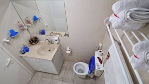 Dusche, kostenlose Toilettenartikel