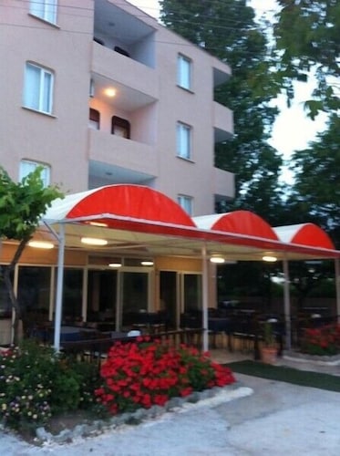 Bebek Hotel In Menderes Turkey Expedia
