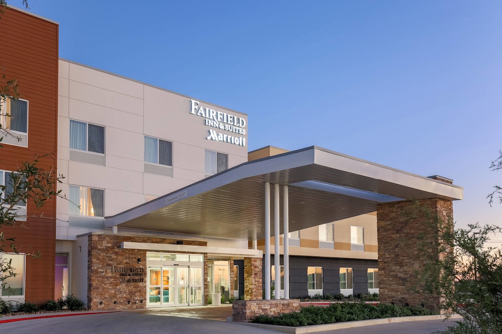 Fairfield Inn & Suites Pleasanton in Pleasanton, United States