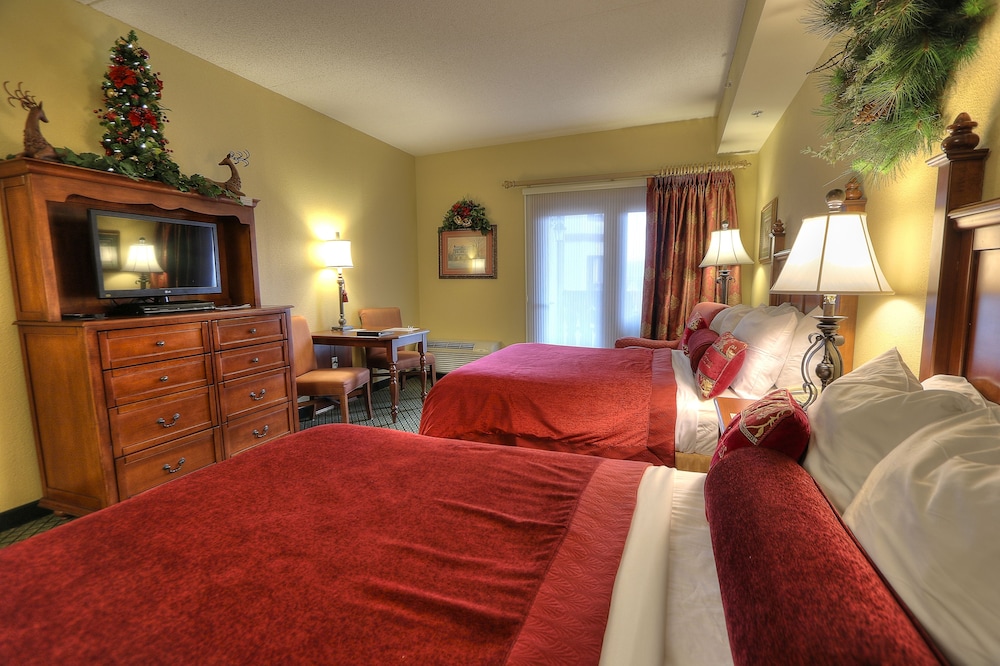 The Inn at Christmas Place in Pigeon Best Rates & Deals on Orbitz