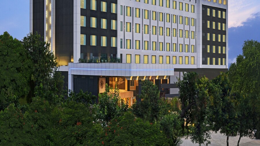 Crystal Sarovar Premiere Agra