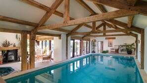 Piscine couverte