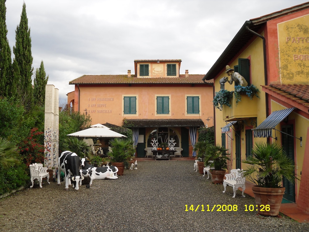 Fattoria Santa Lucia Borgo alla Cantina
