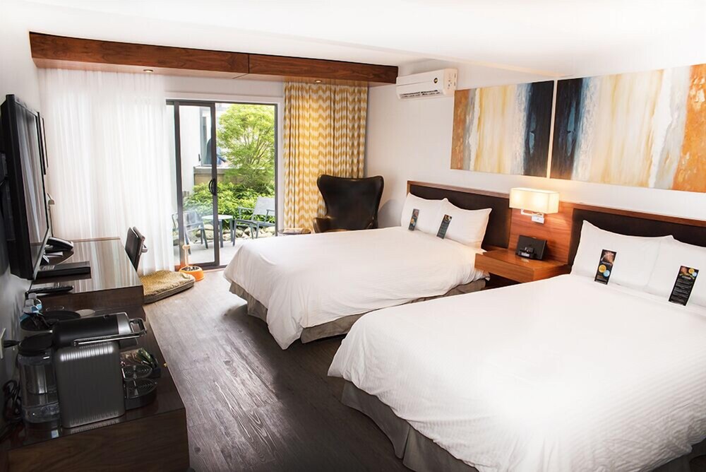 Qualicum Beach Inn in Qualicum Beach Best Rates & Deals on Orbitz