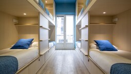 Mola Hostel Mola Hostel
