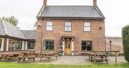 OYO Elm Farm Country House
