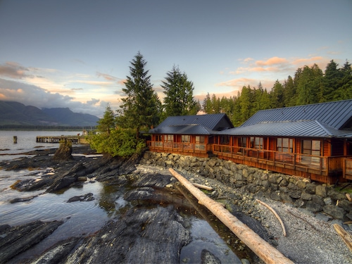 Great Place to stay Seaside Cottages near Juan de Fuca Electoral Area 