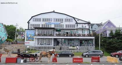 The Dockside Inn & Restaurant