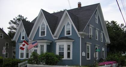 Fairmont House Bed & Breakfast