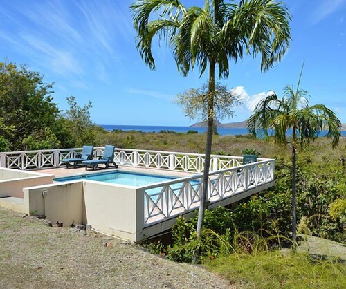 Dolphin House Villa in Newcastle, Saint Kitts and Nevis