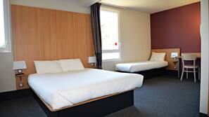 Bureau, Wi-Fi gratuit, draps fournis