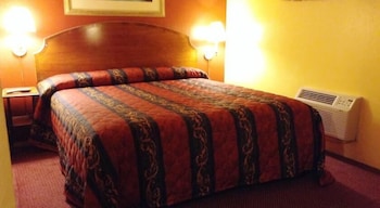 Oceanside Inn and Suites