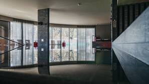 2 indoor pools