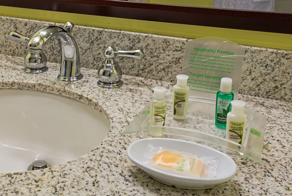 Holiday Inn Cleveland Clinic, an IHG Hotel