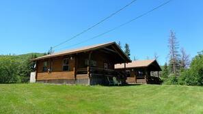 1 bedroom, in-room safe, iron/ironing board, free WiFi