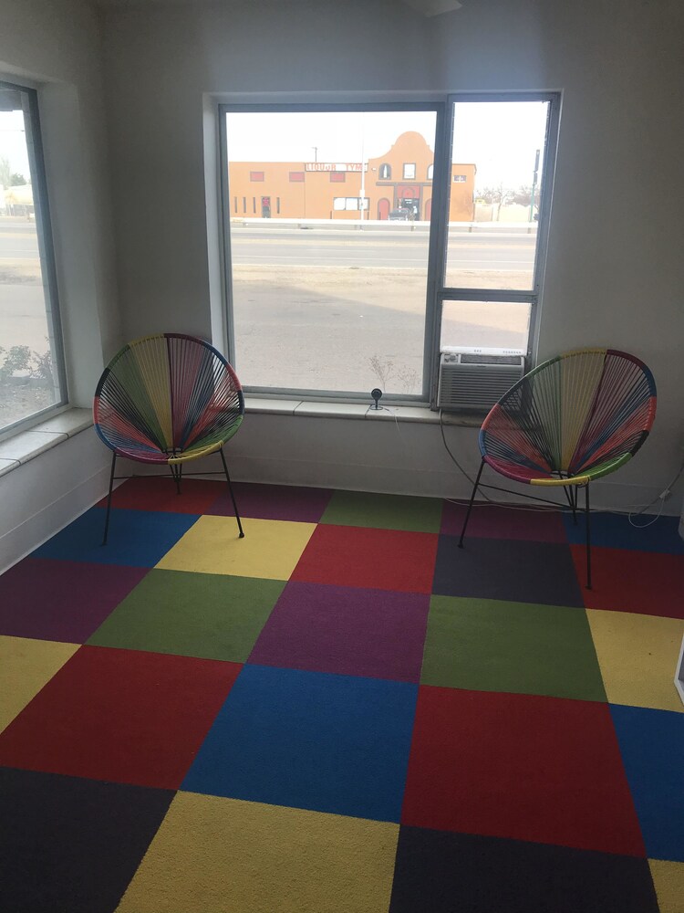Rainbow Motel 2018 Room Prices 72 Deals Reviews Expedia Featured Image Lobby