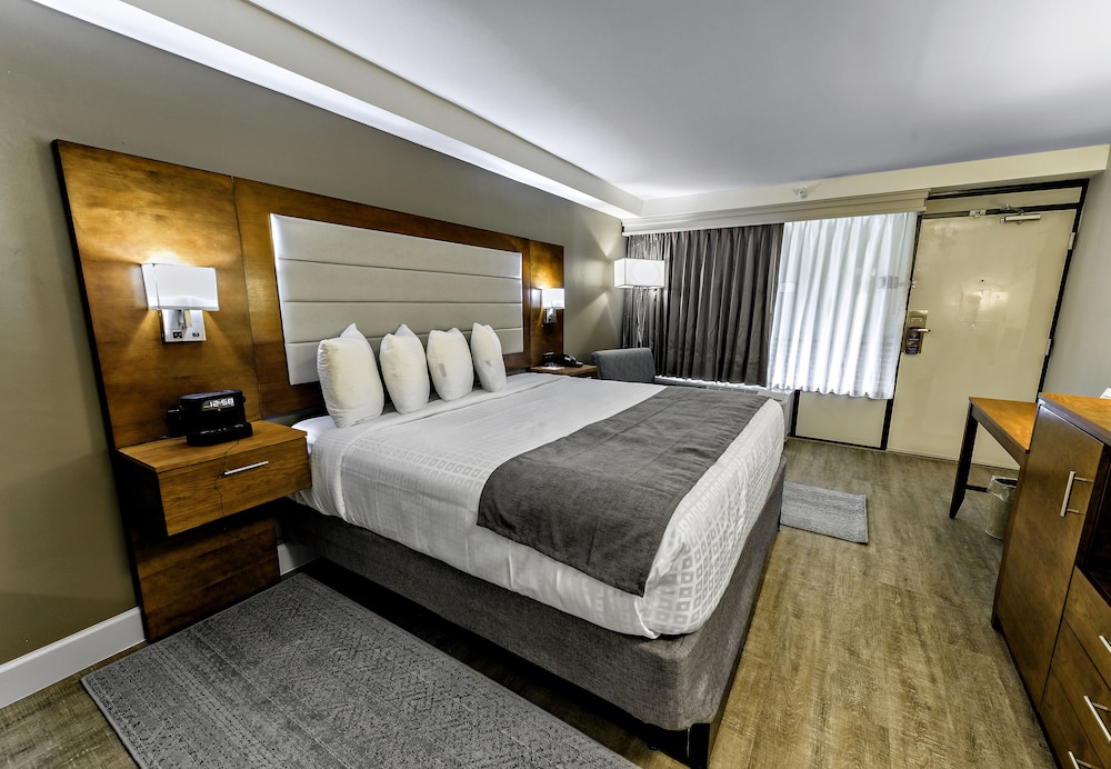 Best Western Ocean Breeze Inn in Hilton Head Island Best Rates