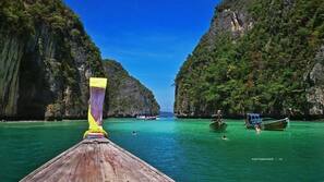 Beach nearby, kayaking