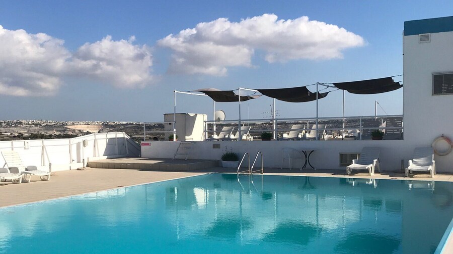 Oriana Hotel