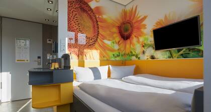Buddy Hotel