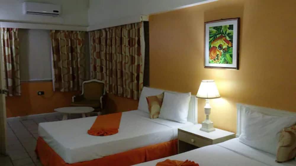 Pineapple Court Hotel in Ocho Rios Best Rates & Deals on Orbitz