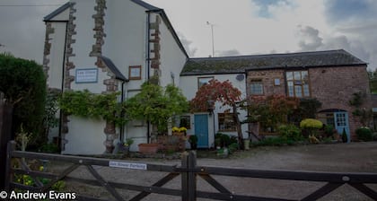 Lea House Bed and Breakfast