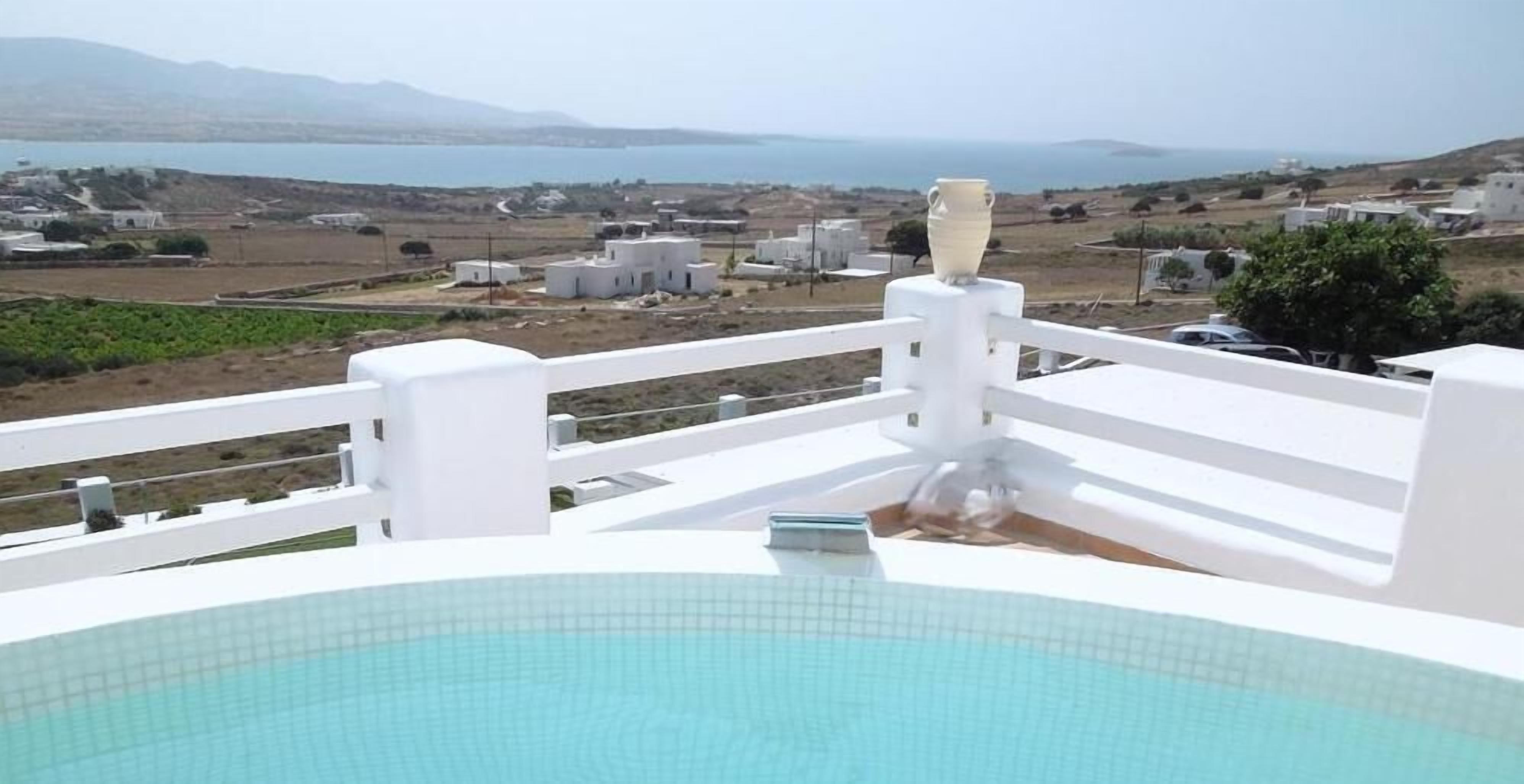 Antiparos View In Antiparos Greece Expedia