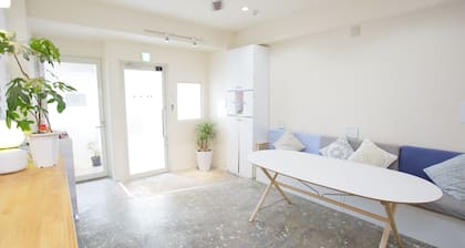 Casa Blanca Guesthouse - Hostel