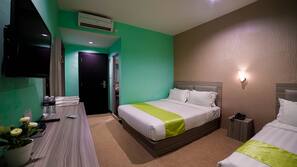 In-room safe, individually decorated, desk, soundproofing