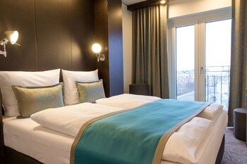 Motel One Munchen Olympia Gate Munich 96 Room Prices Reviews Travelocity
