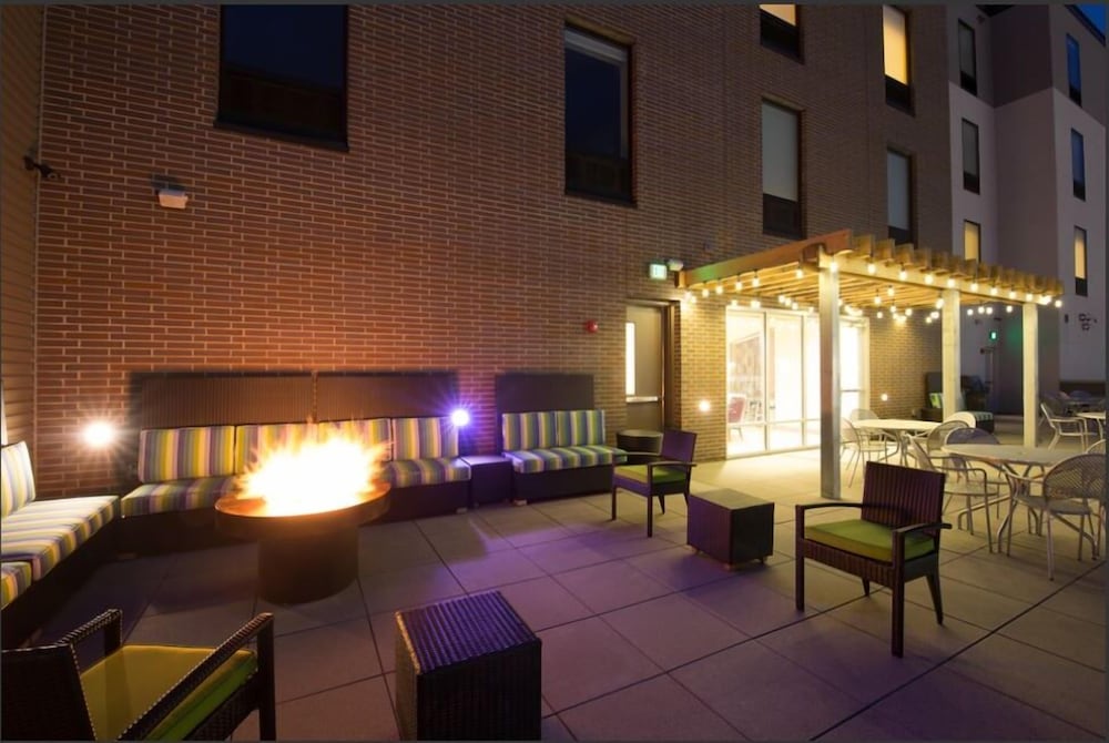 Home2 Suites by Hilton Minneapolis Bloomington