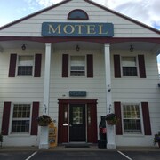 Top 10 Hotels In Farmington Maine 65 Hotel Deals On Expedia Colonial Valley Motel