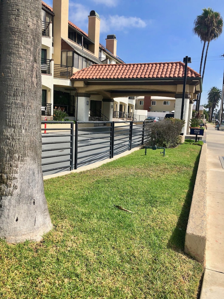 Huntington Beach Inn 2019 Room Prices 120 Deals Reviews Expedia Huntington Beach Inn 2 5 Out Of 0