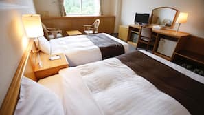 In-room safe, desk, free WiFi, bed sheets