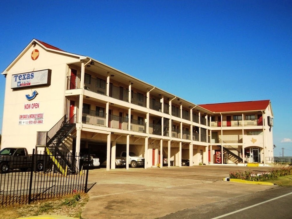 Texas Inn in Waxahachie, United States