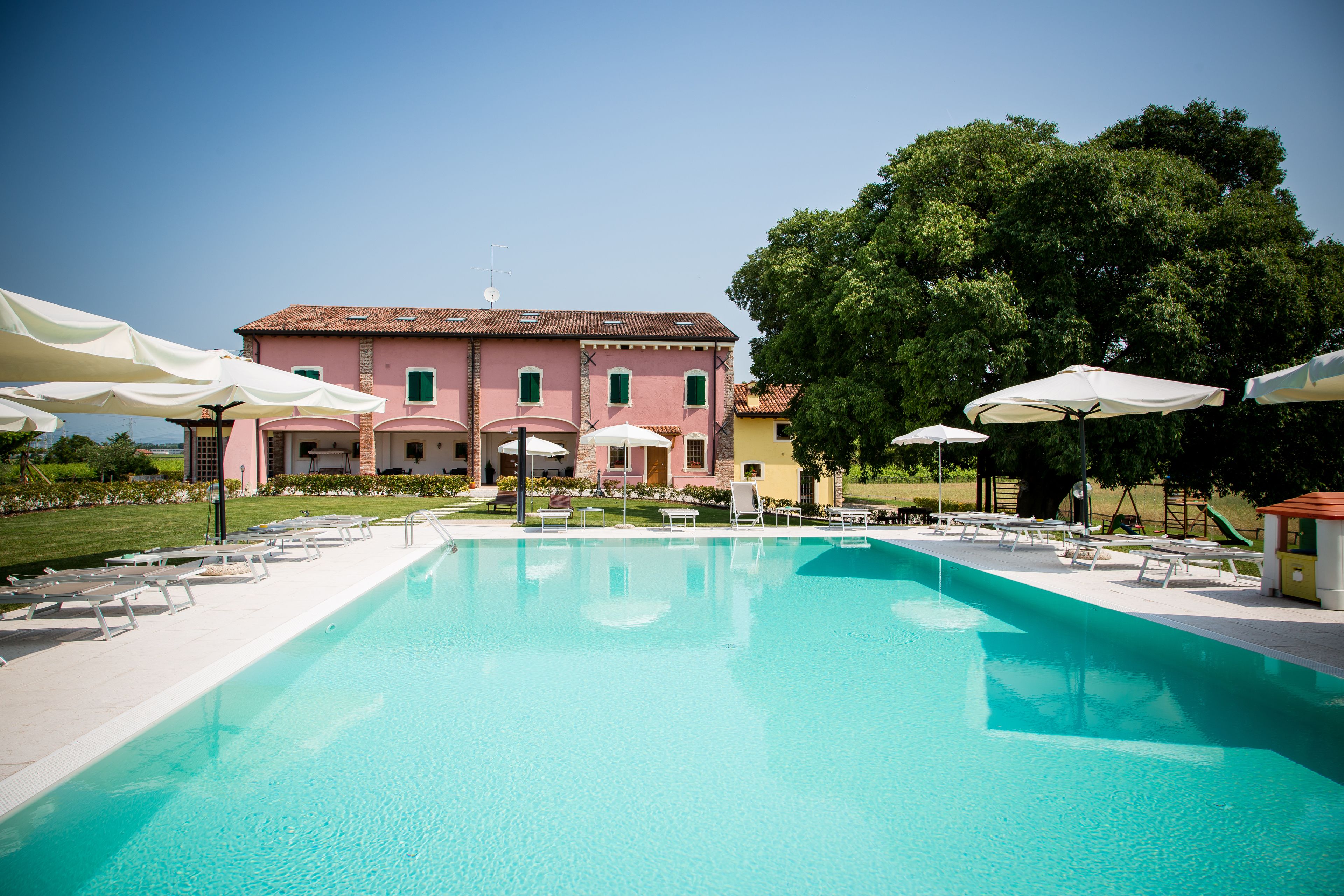 Villa Montenero In Castelnuovo Del Garda Expedia