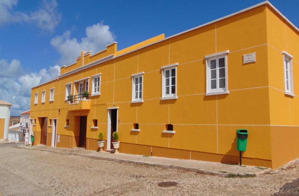Casa MESTRE GuestHouse in Vila do Bispo, Portugal