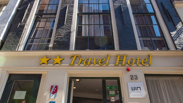 travel hotel amsterdam reviews