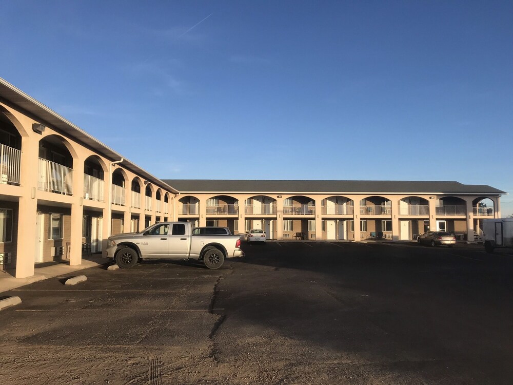 Four Corners Inn In Blanding Hotel Rates Reviews On Orbitz Featured Image