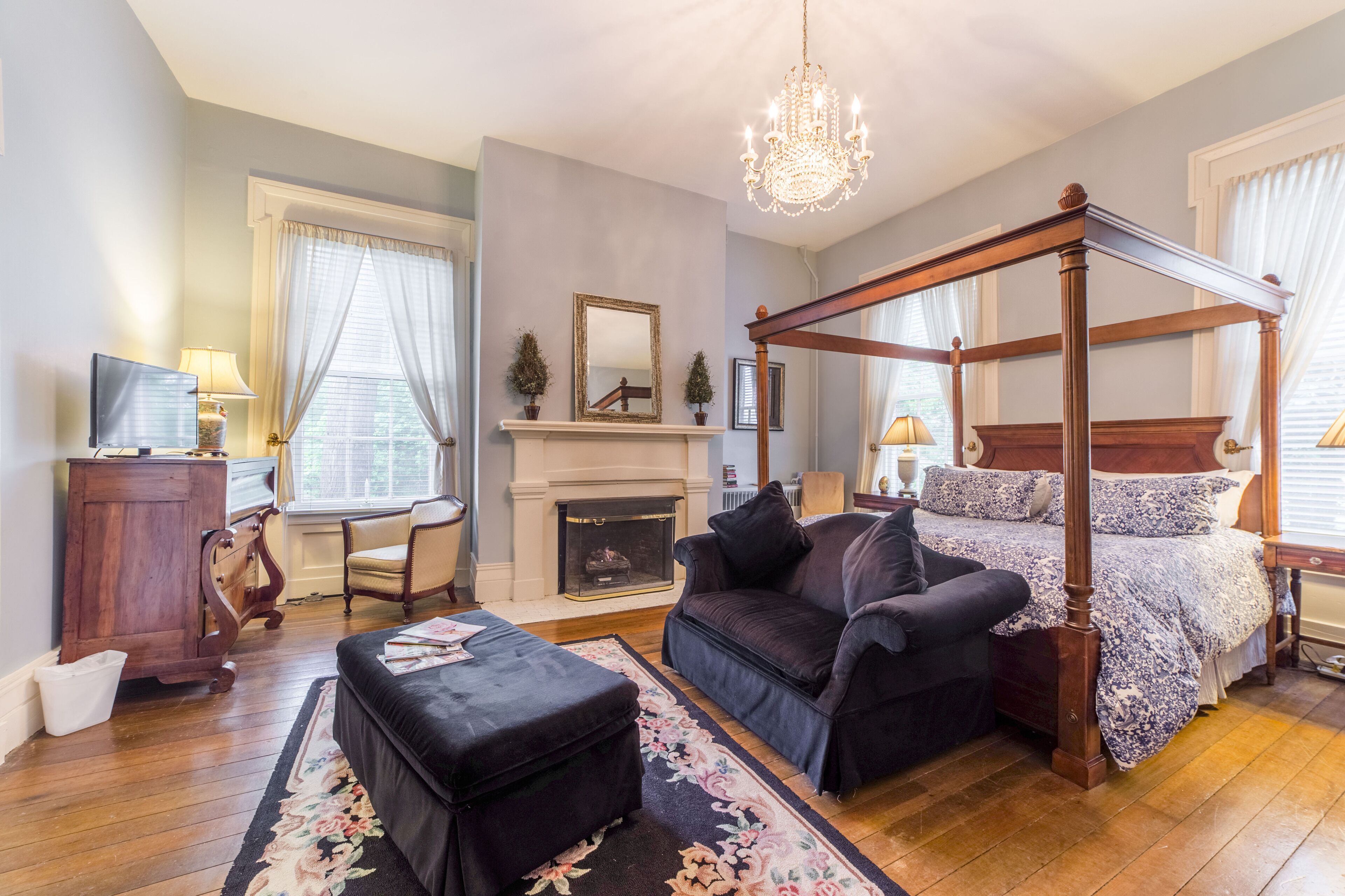 Bourbon Manor Bed & Breakfast Inn in Bardstown, United States