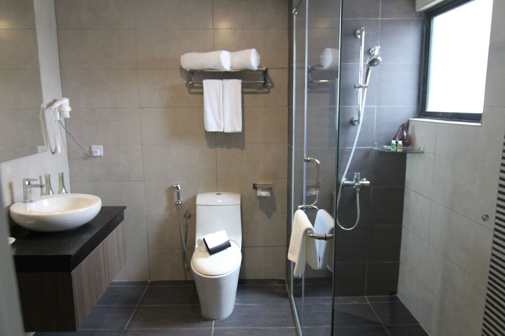 Nexus Business Suite Hotel: faciliteiten en beoordelingen 