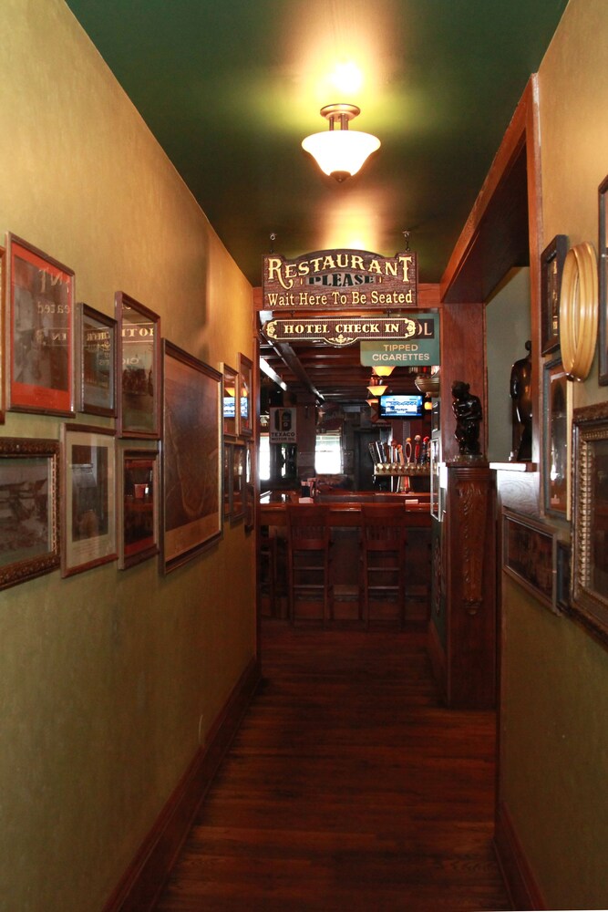 Check-in/check-out kiosk, The Winter Inn