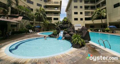 Coral Bay Resort