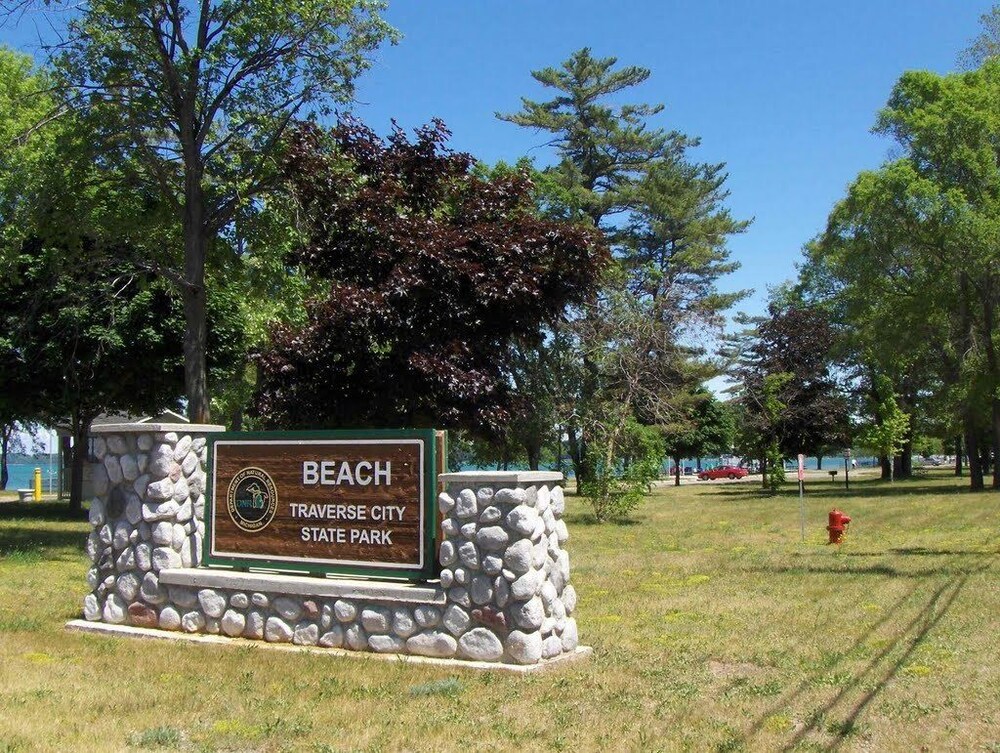 Fife Lake Lodging In Fife Lake Cheap Hotel Deals Rates Hotel