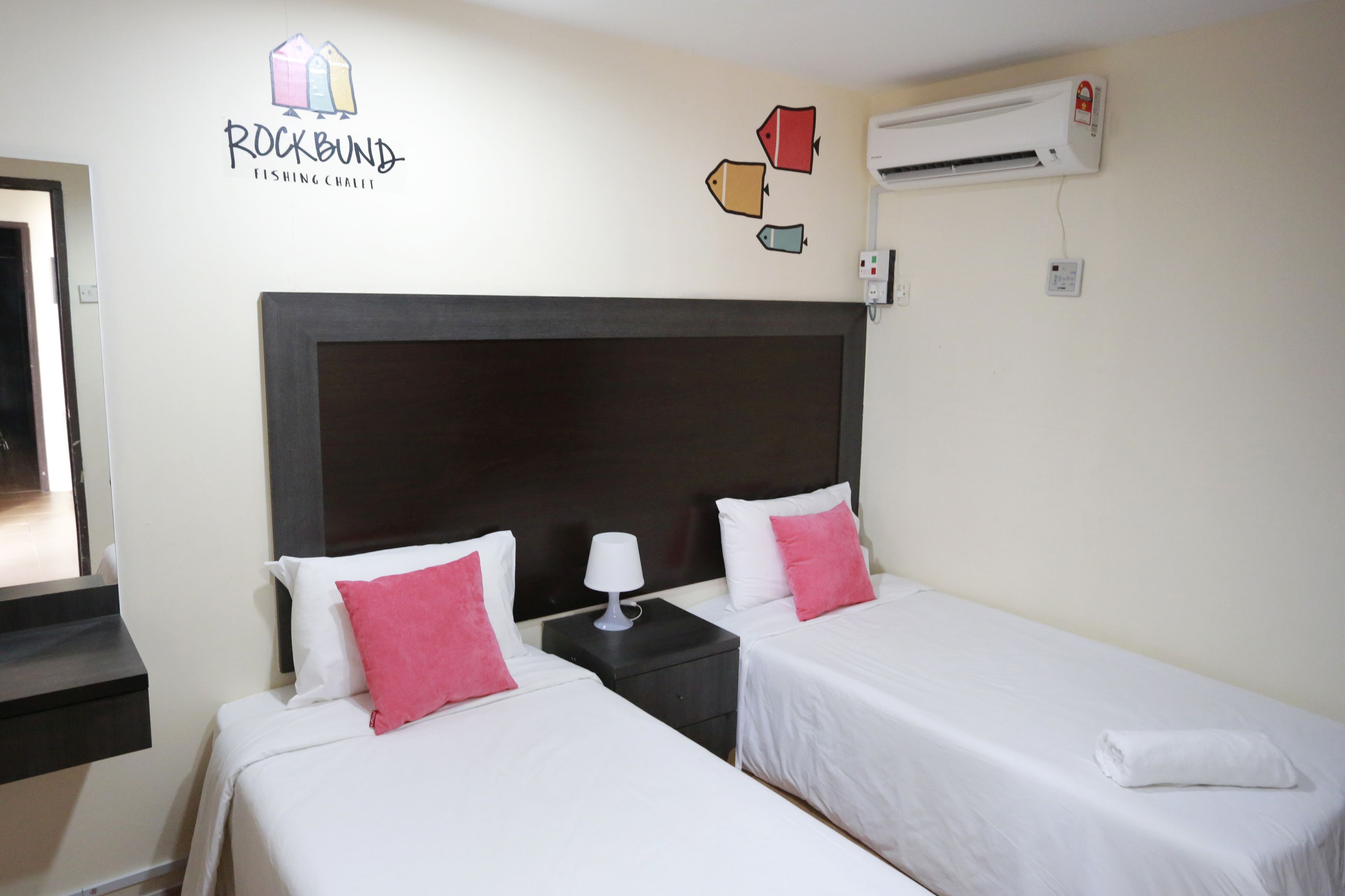 rockbound fishing chalet