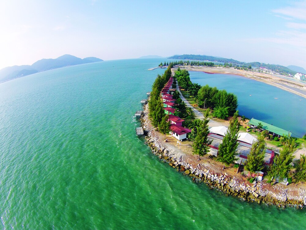 Primary image, Rockbund Fishing Chalet