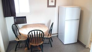 Fridge, microwave, coffee/tea maker
