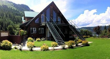 Jade Mountain Motel